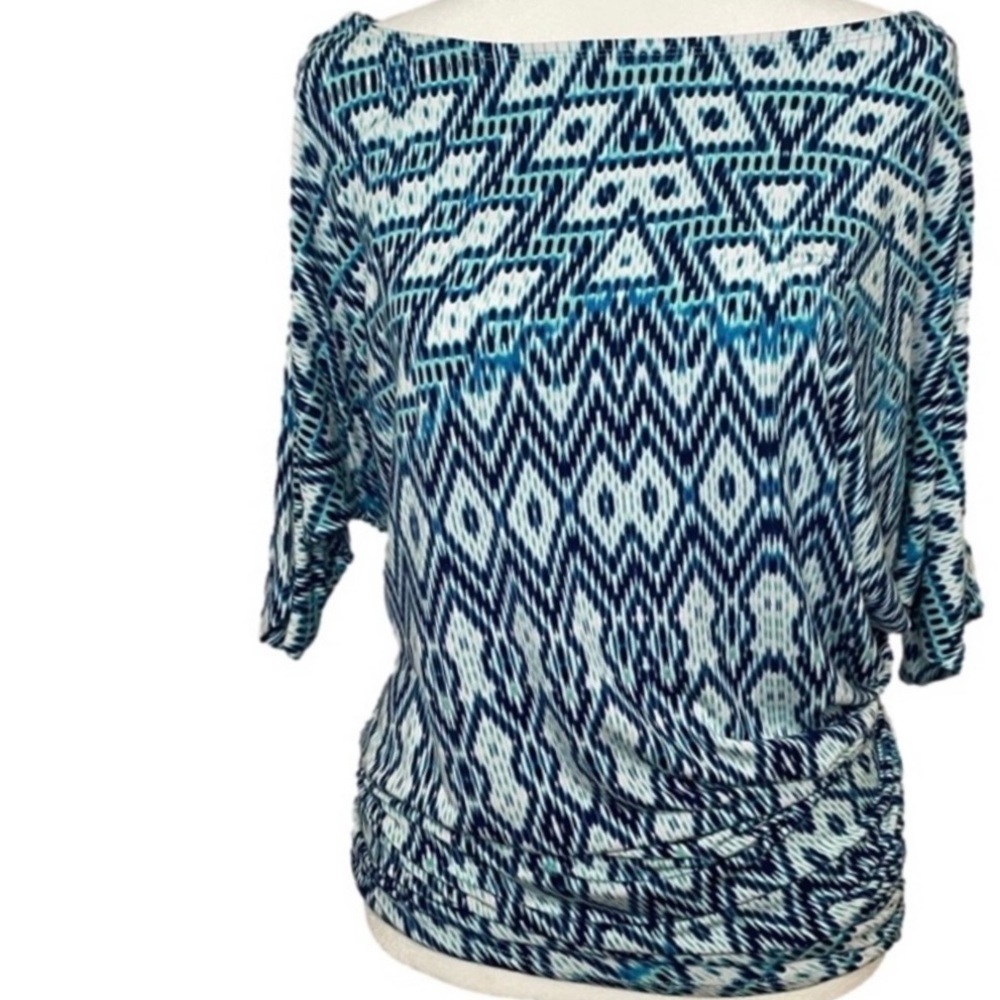 Tart Collections Y2K Marcie Aztec Blouse Knit Aqua Blue White Asymmetrical Sz M